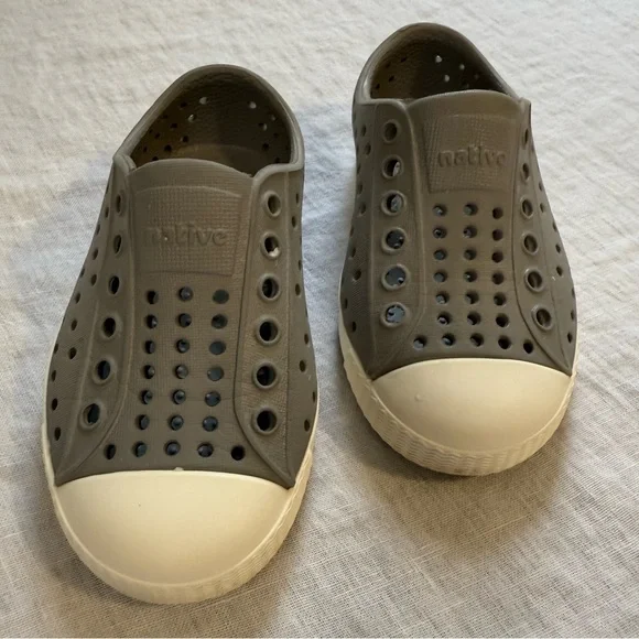 Native Shoes Jefferson Kids Slip On Water EVA Shoe - Picture 2 of 8